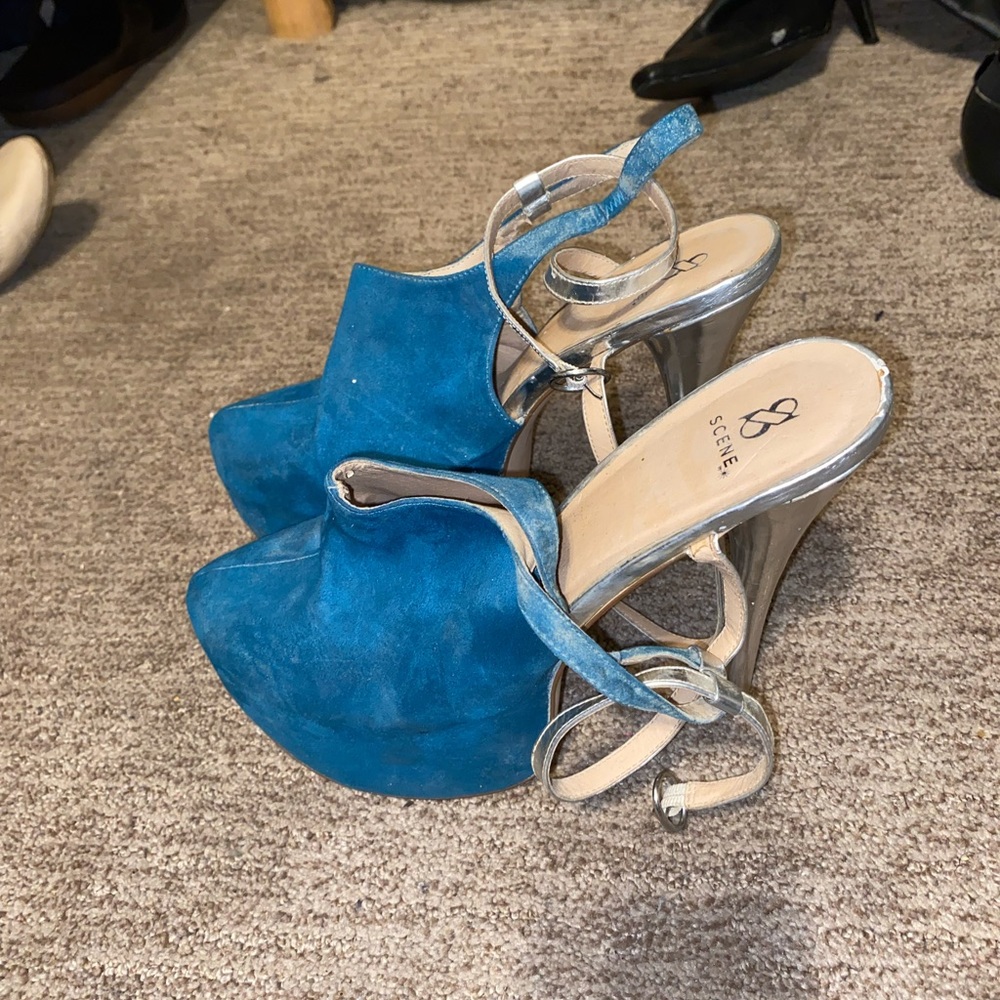 Size 9 - Picture 3 of 4